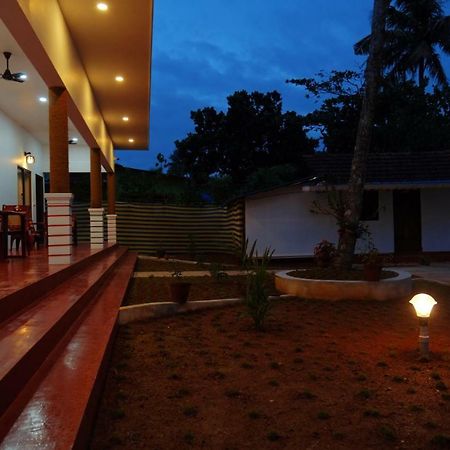 Marari Phoenix Beach Homestay มาราริคุลาม ภายนอก รูปภาพ