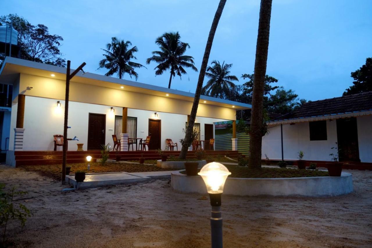 Marari Phoenix Beach Homestay มาราริคุลาม ภายนอก รูปภาพ