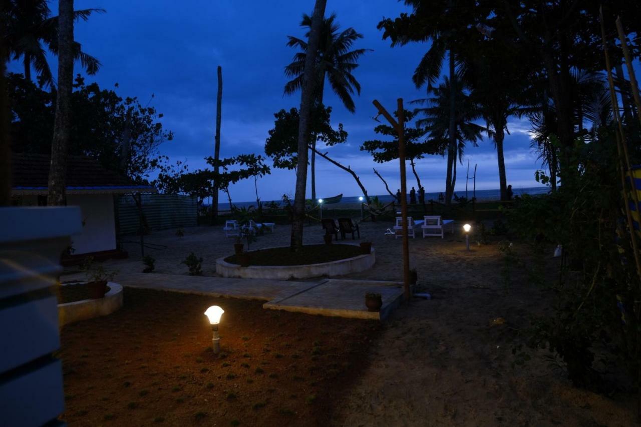 Marari Phoenix Beach Homestay มาราริคุลาม ภายนอก รูปภาพ